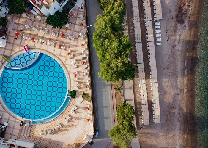 Hotel Solana By Yelken 4*