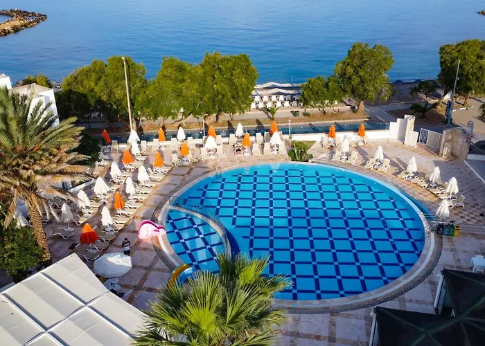 Hotel Solana By Yelken 4*